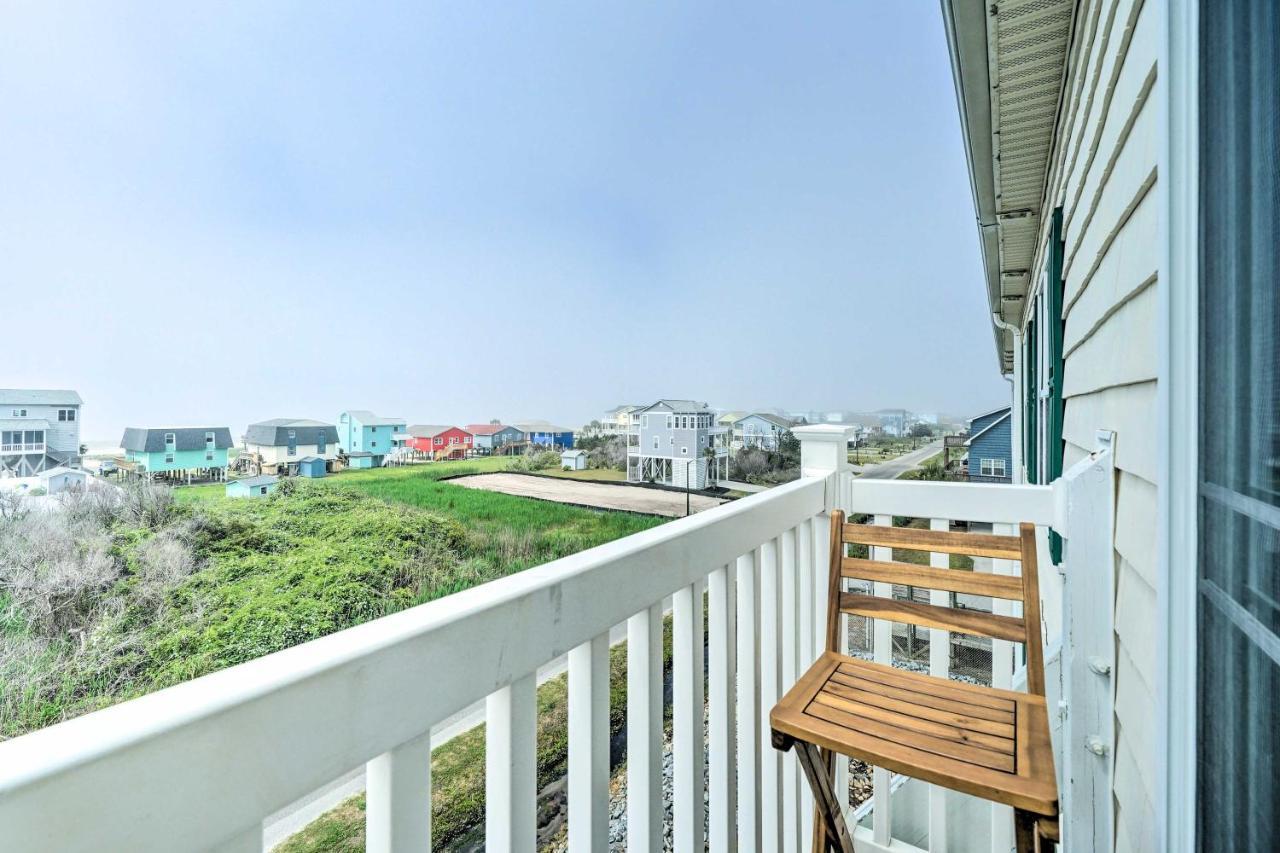 Ocean-View Oak Island Condo, 1 Block To Beach! Kültér fotó